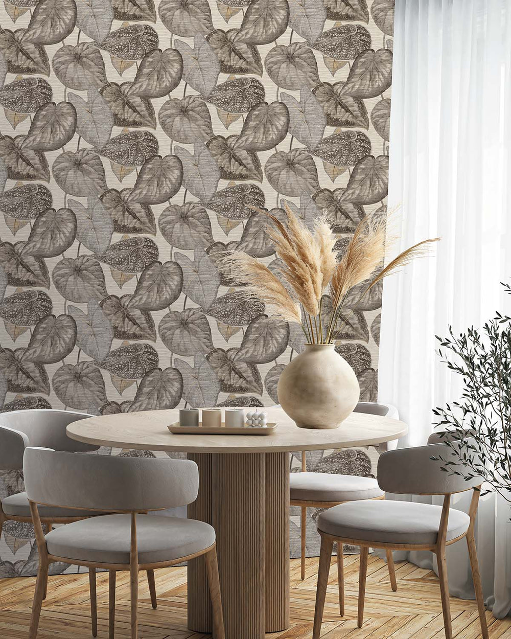 White & Grey Bold Tropical Leaves R8233