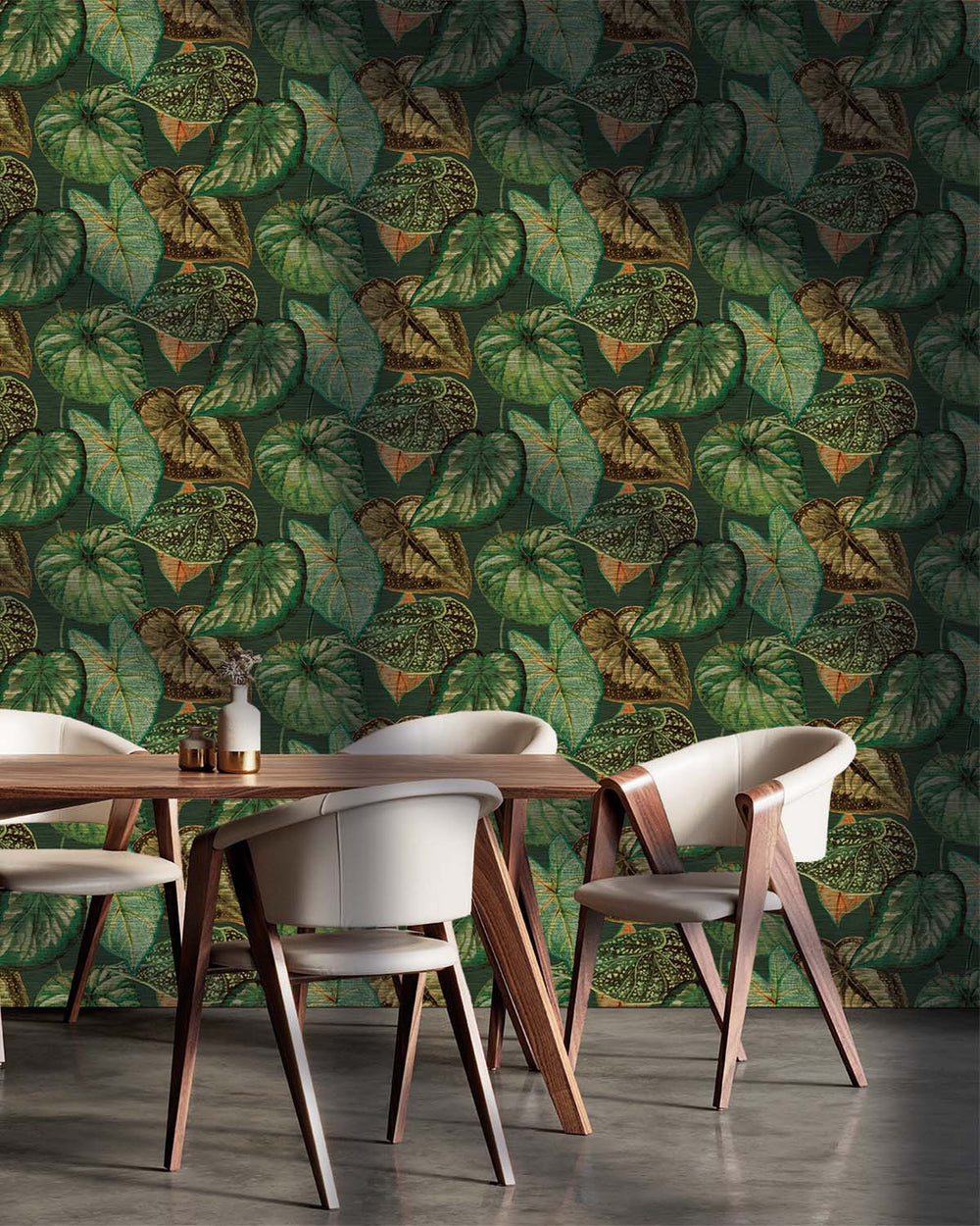 Green Bold Tropical Leaves R8237