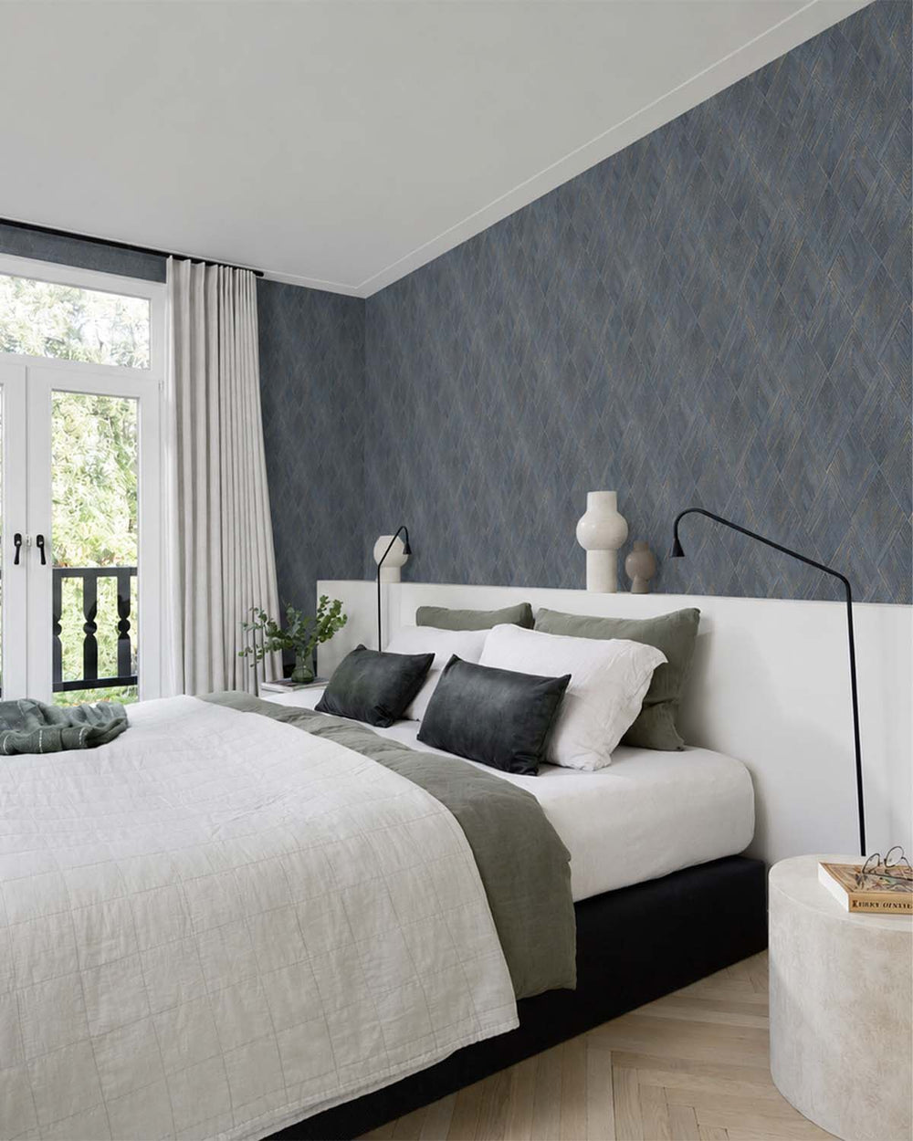 Blue Playful Textured Geometric Wallpaper R8642