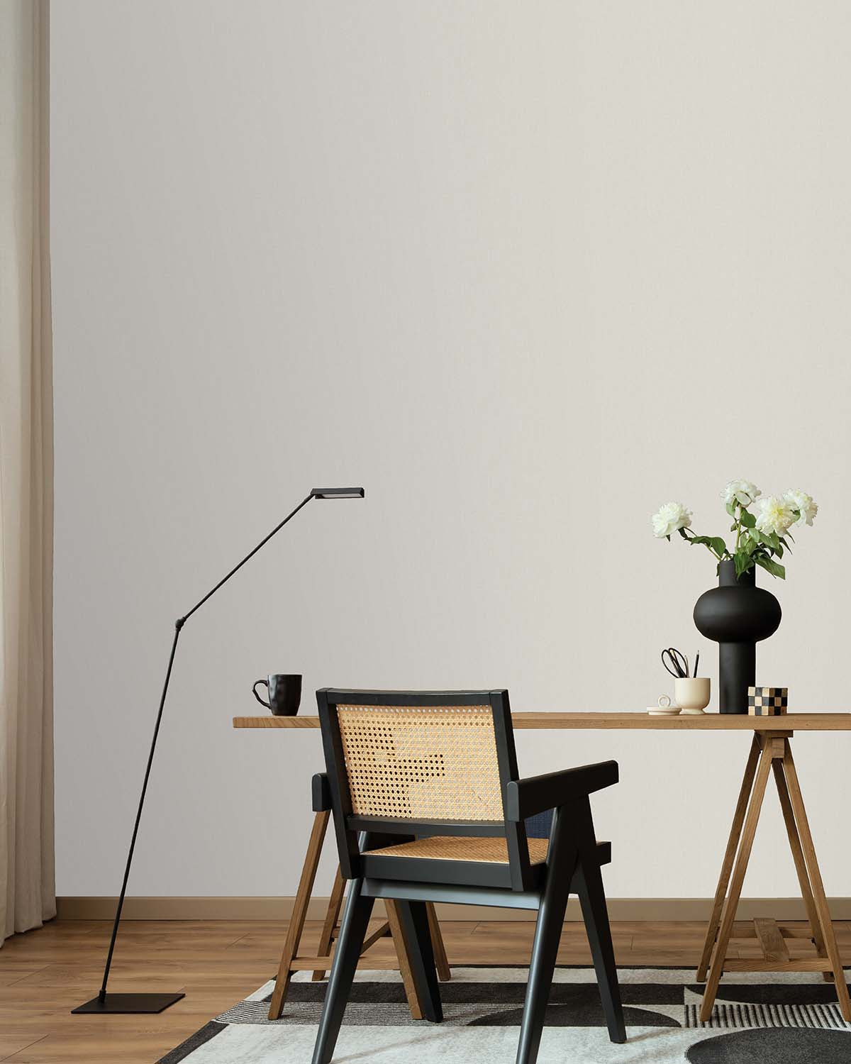 White Textured Plain Textile Wallpaper R8739