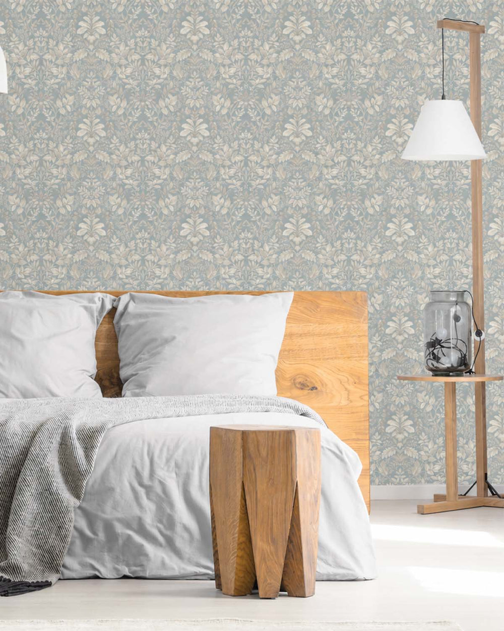 Blue Lush Overgrown Botanical Wallpaper R8823