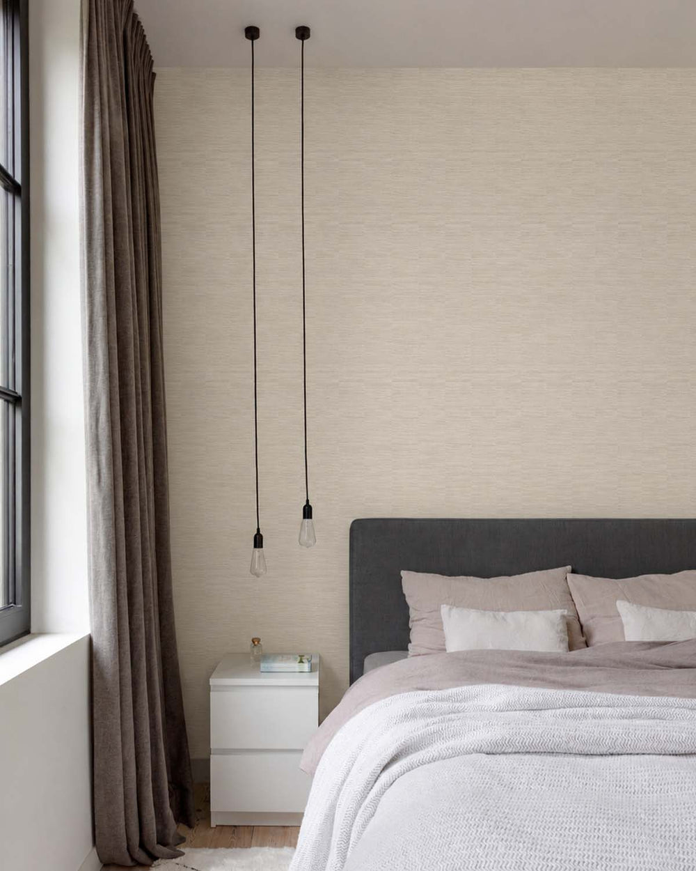 White Grasscloth Effect Textured Wallpaper R8885