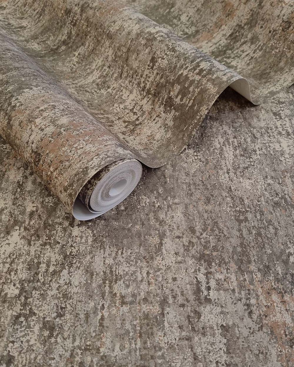 Mocha Scratched Concrete Textured Wallpaper R8935