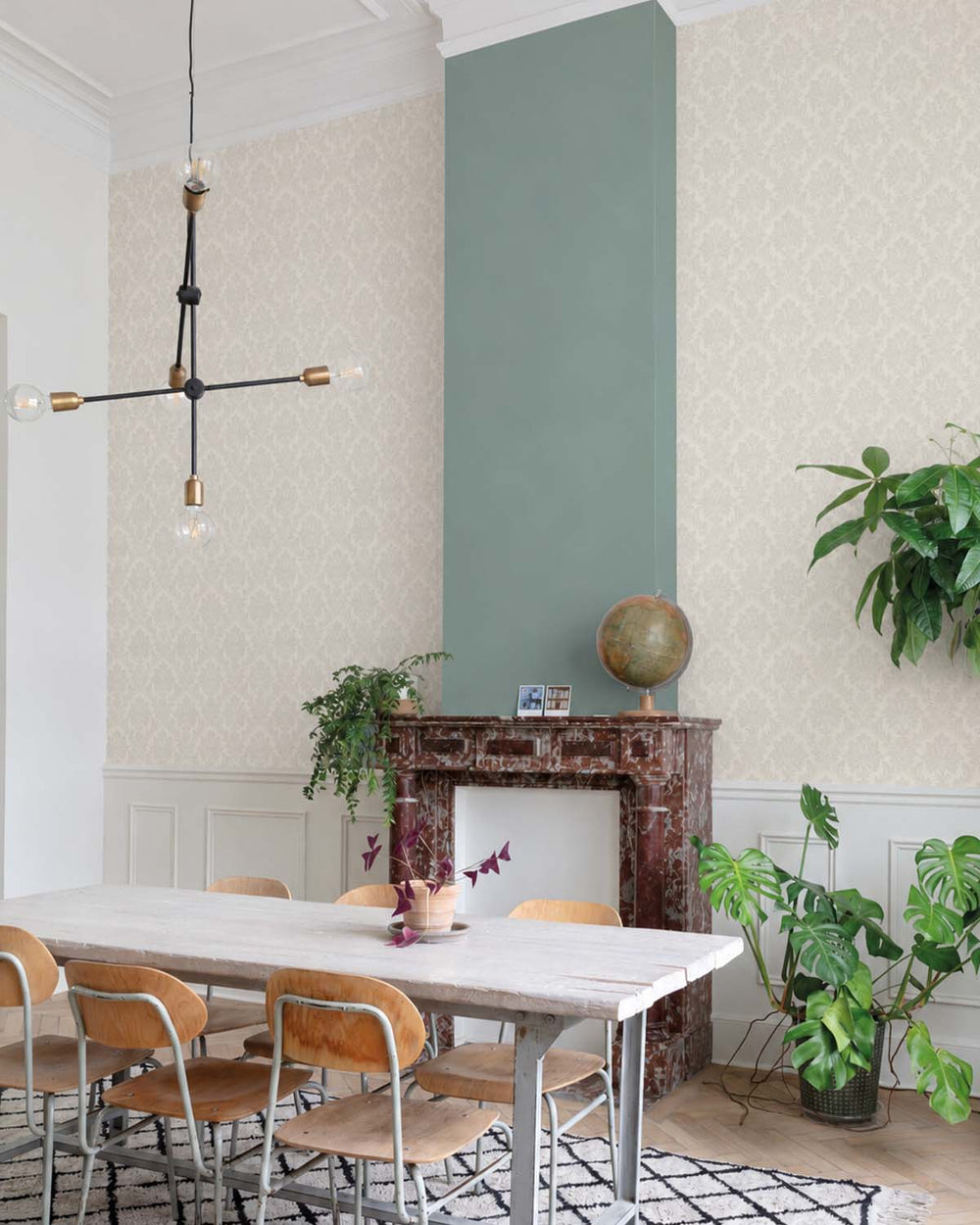Taupe Classic Floral Damask Wallpaper R9206