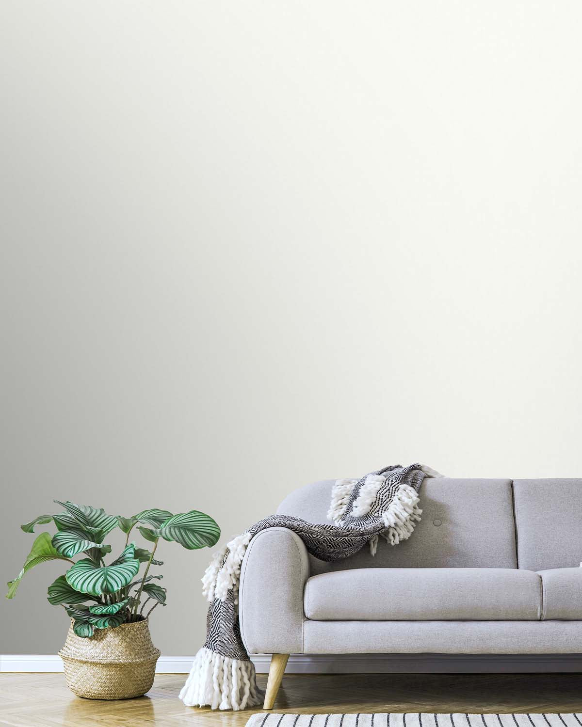 White Plain Textured Wallpaper R9227