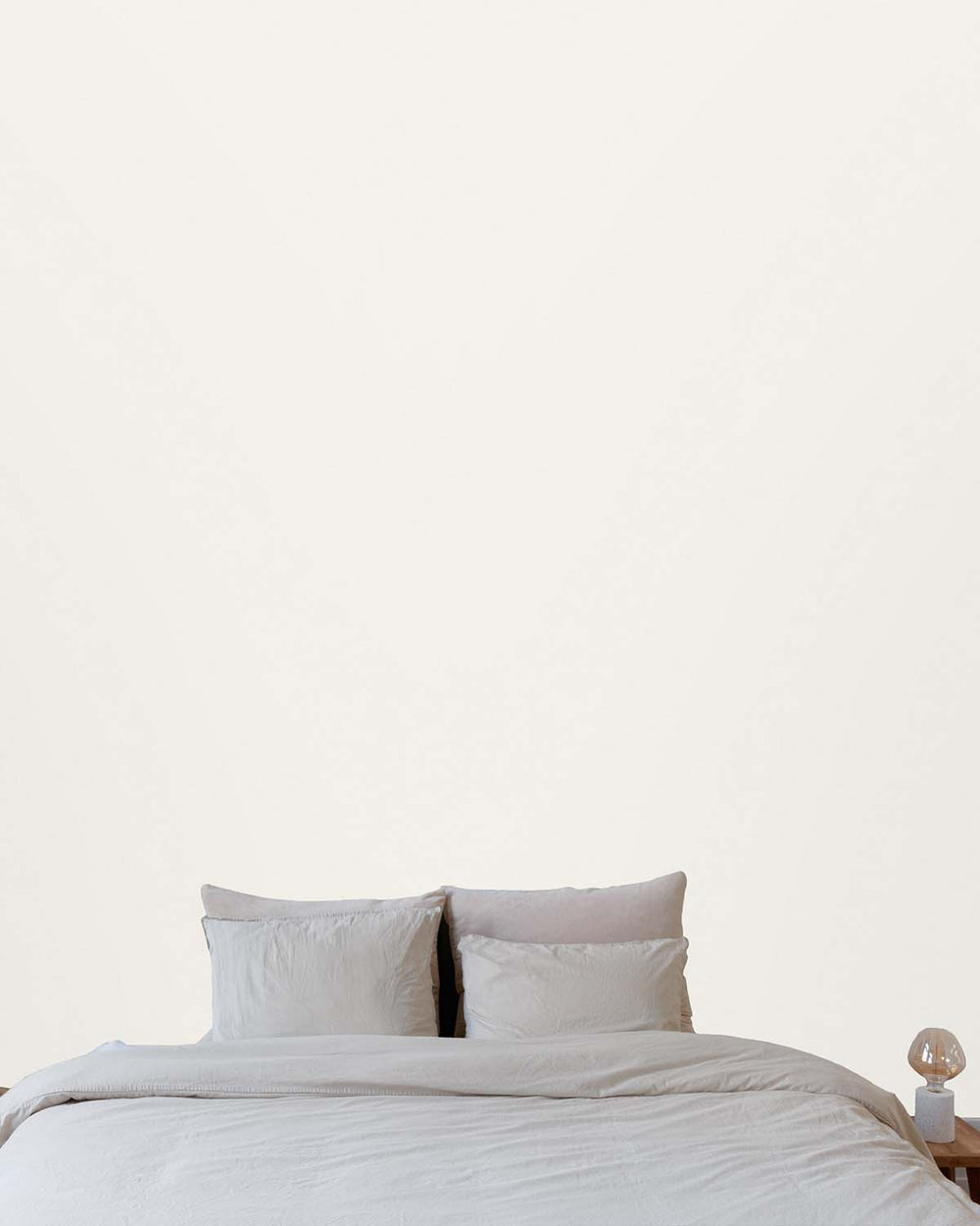 White Concrete Plain Wallpaper R9341