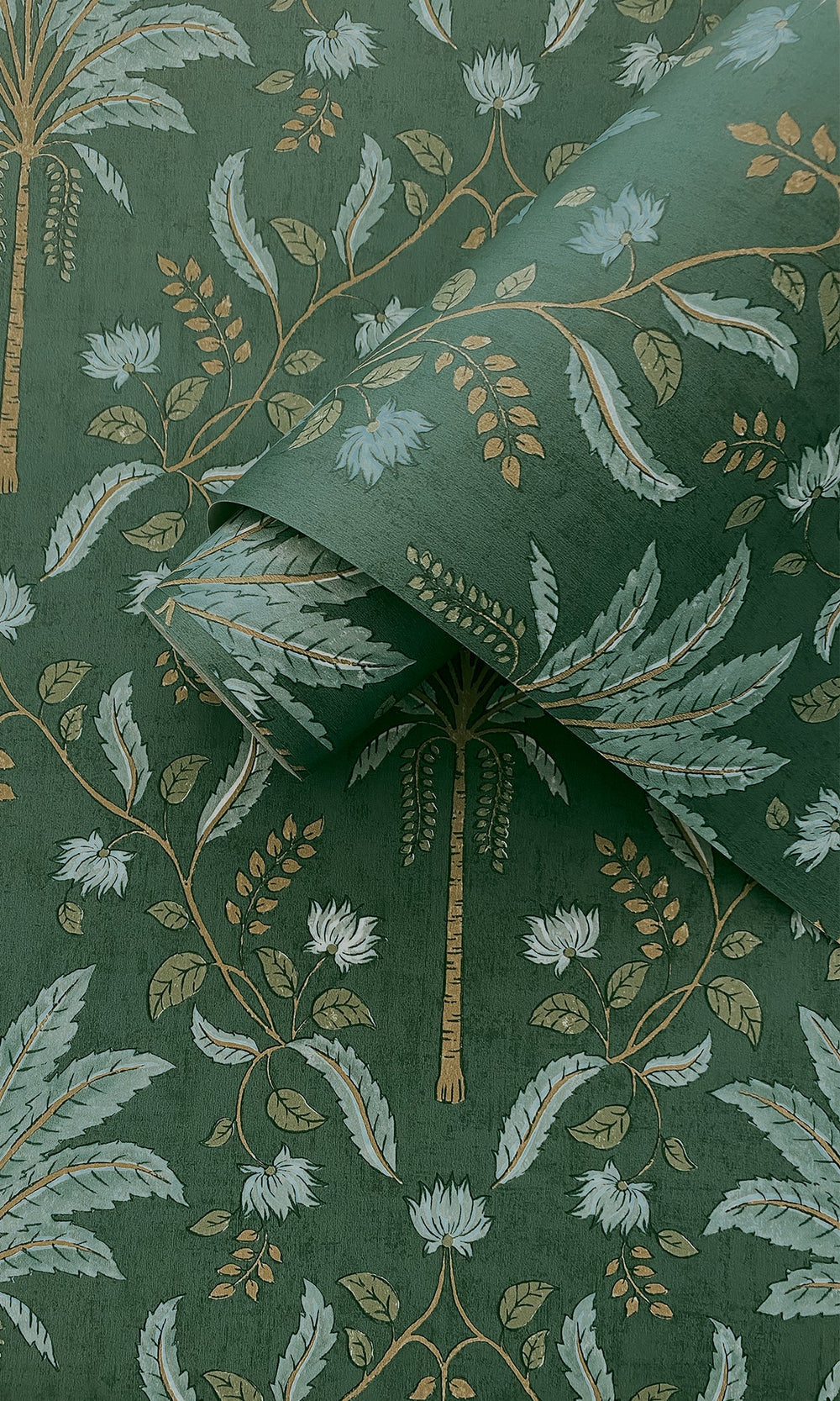 Green Trellis and Focal Palm Trees Wallpaper R9591