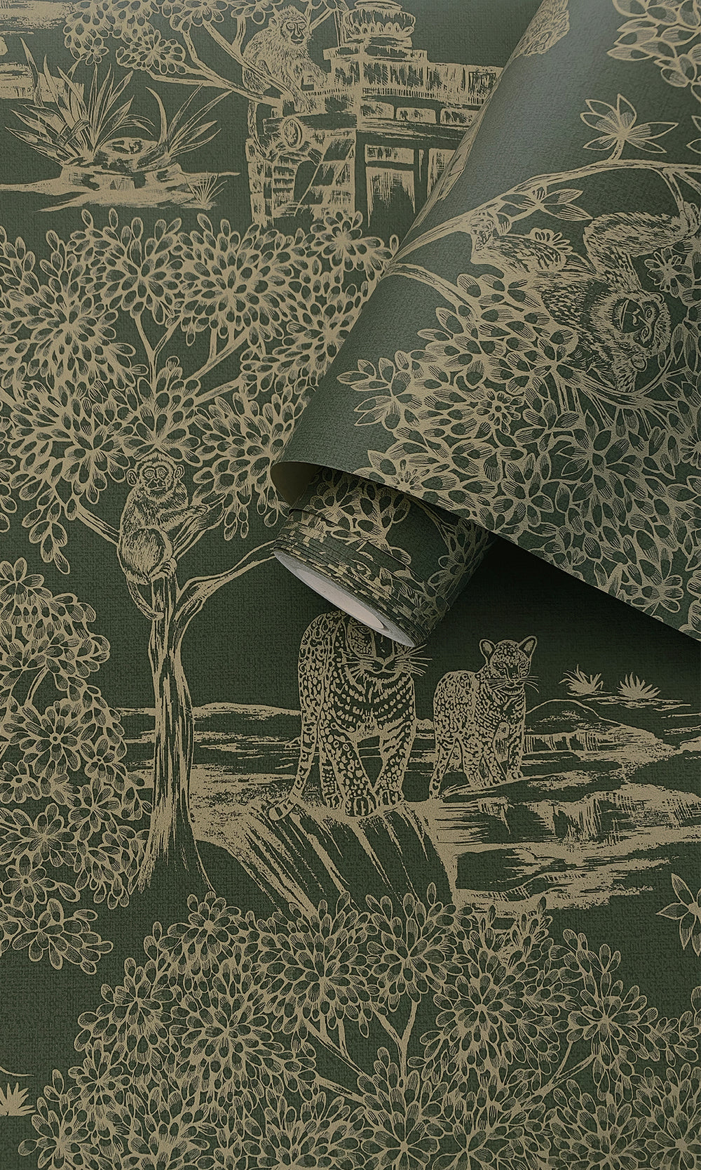 Green Enchanting Wildlife Landscape Wallpaper R9598
