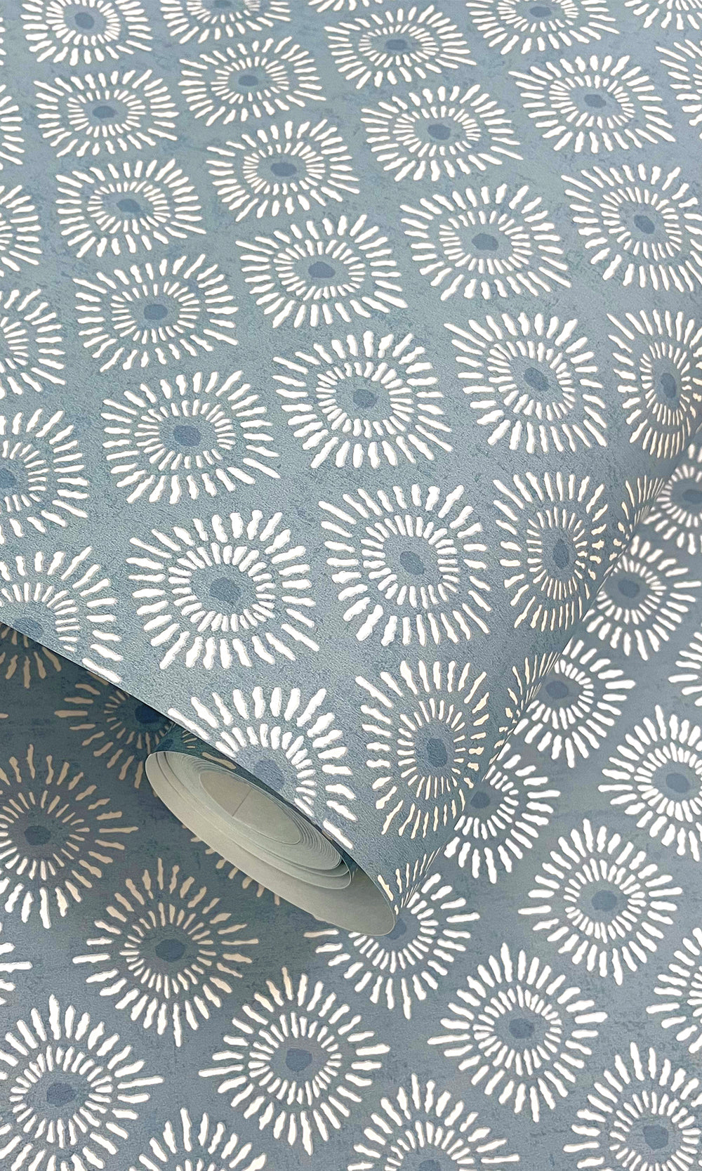 Blue Radial Sun Motif Wallpaper R9624