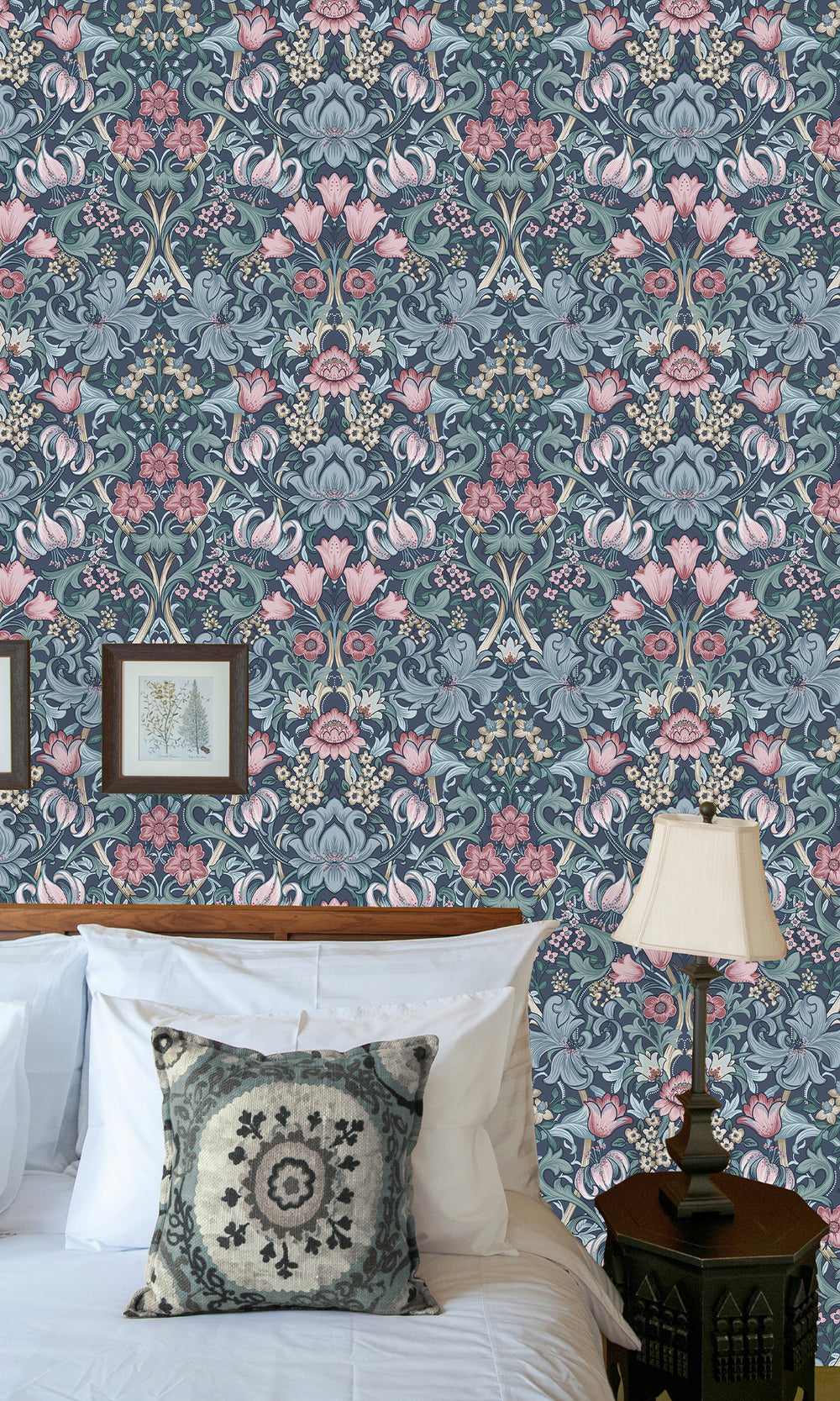 Navy Blush Elegant Floral Damask Wallpaper R9638