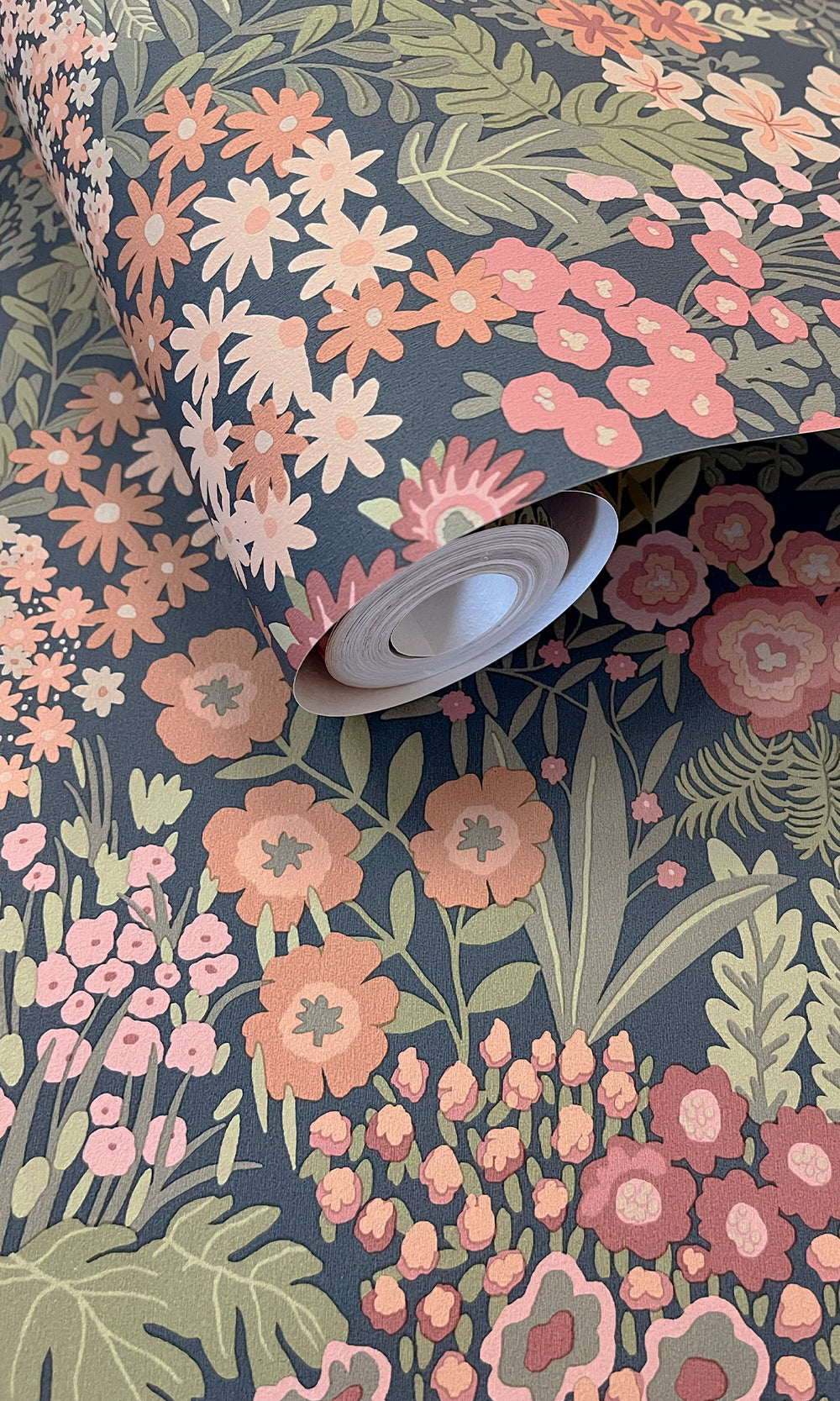 Navy Multi Bloomfield Ditsy Floral Wallpaper R9645