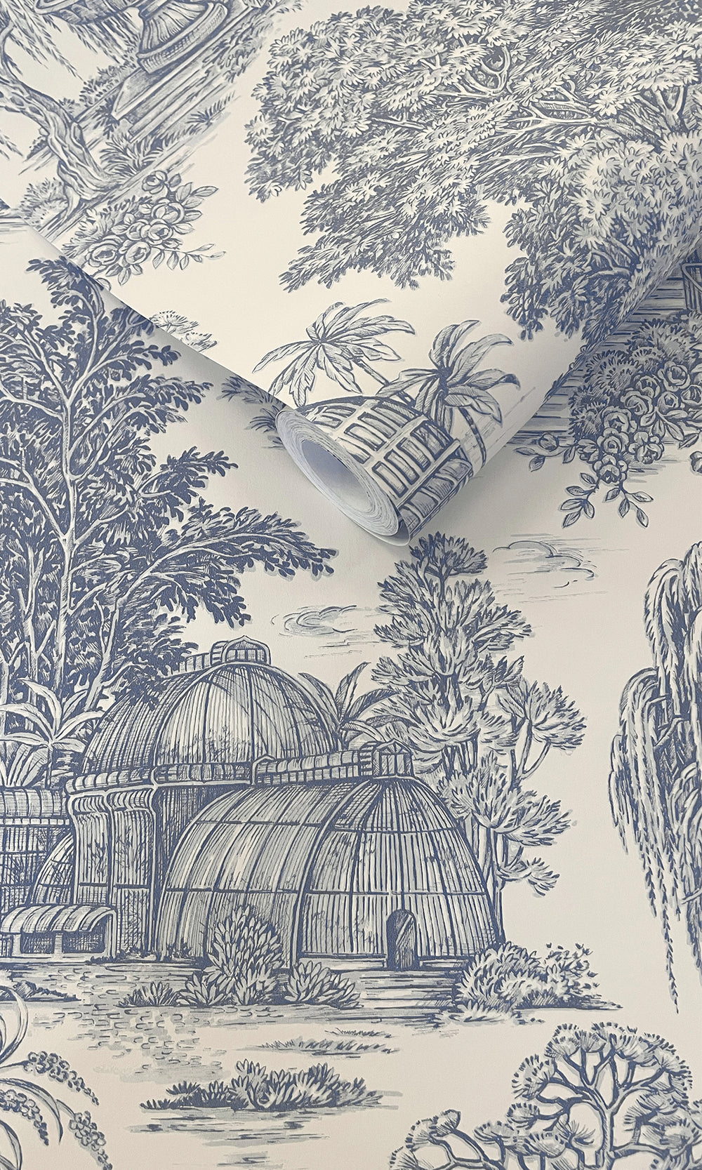 Blue Timeless Garden Toile Wallpaper R9664