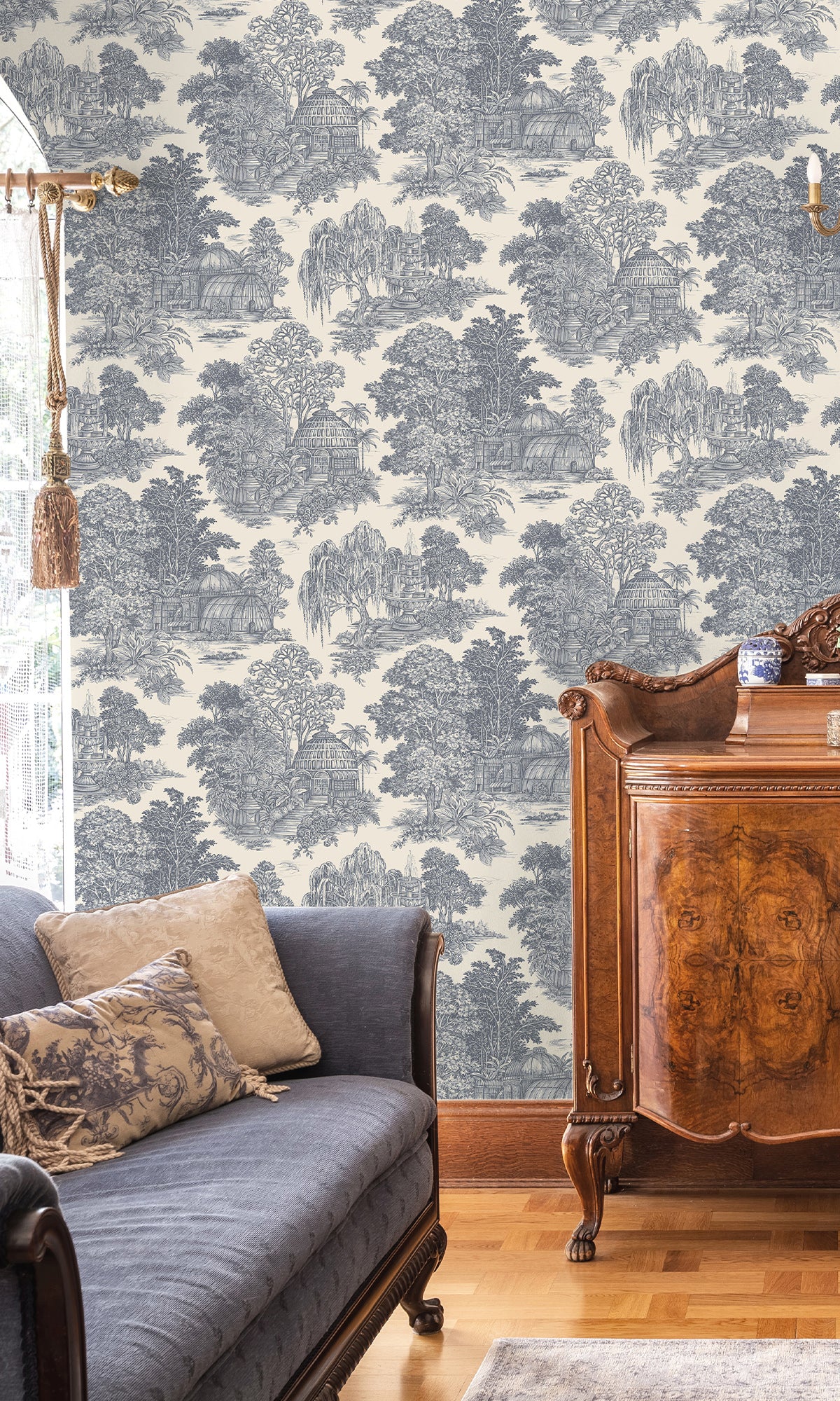 Blue Timeless Garden Toile Wallpaper R9664