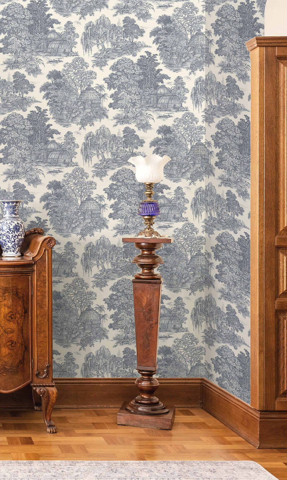 Blue Timeless Garden Toile Wallpaper R9664