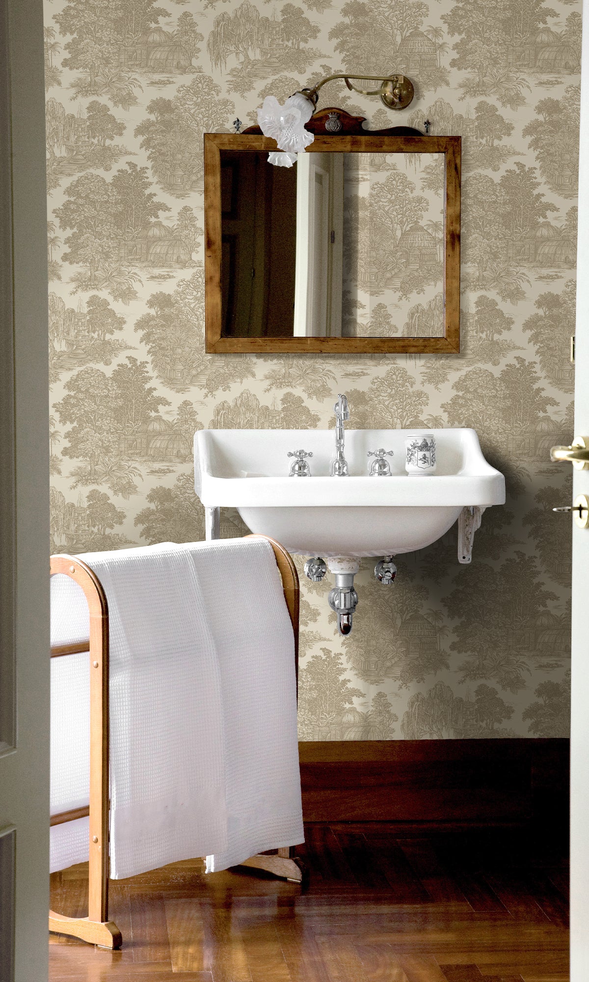 Cream Timeless Garden Toile Wallpaper R9666