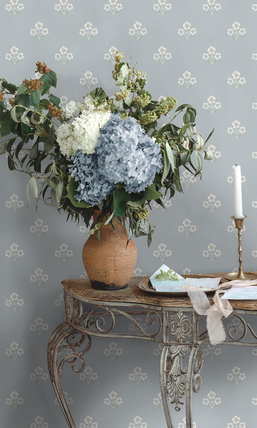 Blue Timeless Bloom Floral Wallpaper R9673