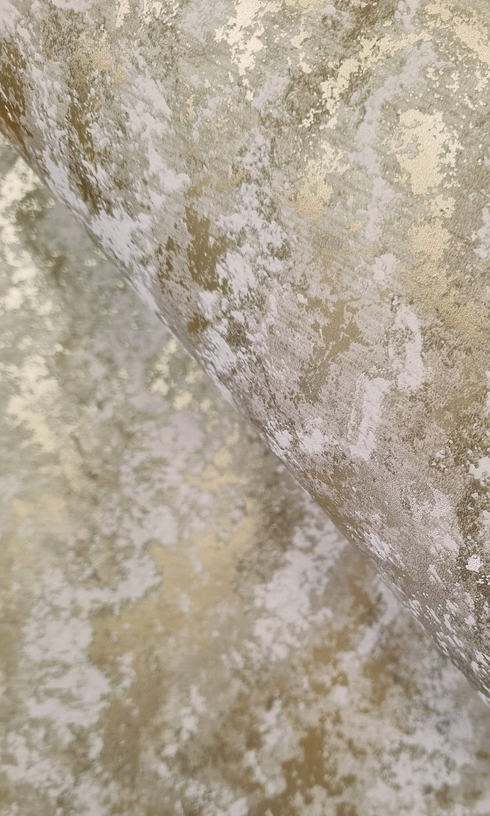 Taupe Marble Striation Textured Wallpaper R9696