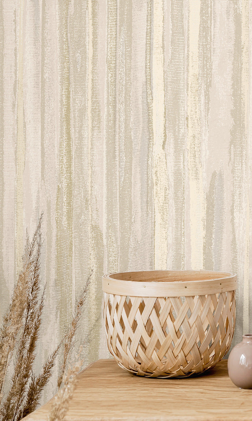 Cream Striking Textured Striped Wallpaper R9717