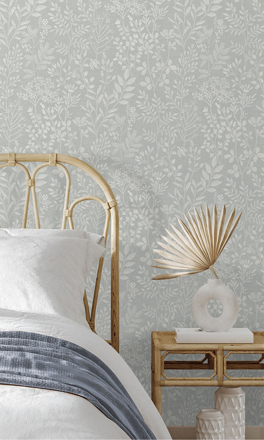 Pumice Leaf Motif Wallpaper R9720
