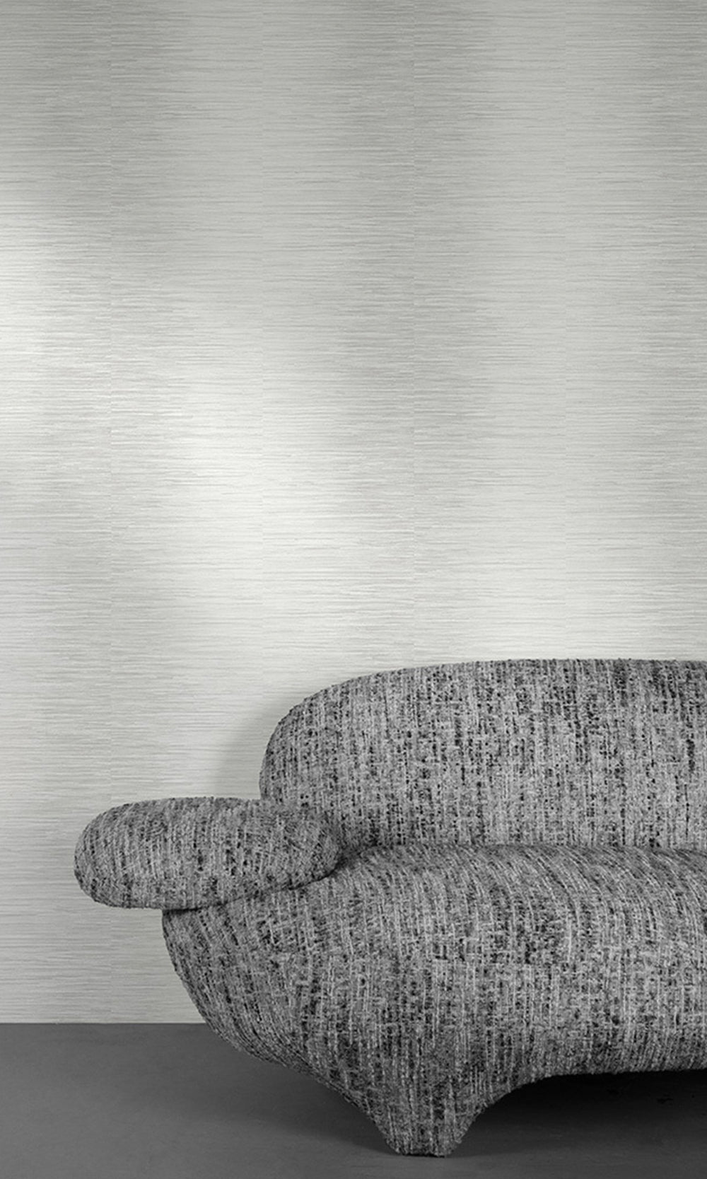 White Smoke Horizontal Candy Stripe Wallpaper R9806