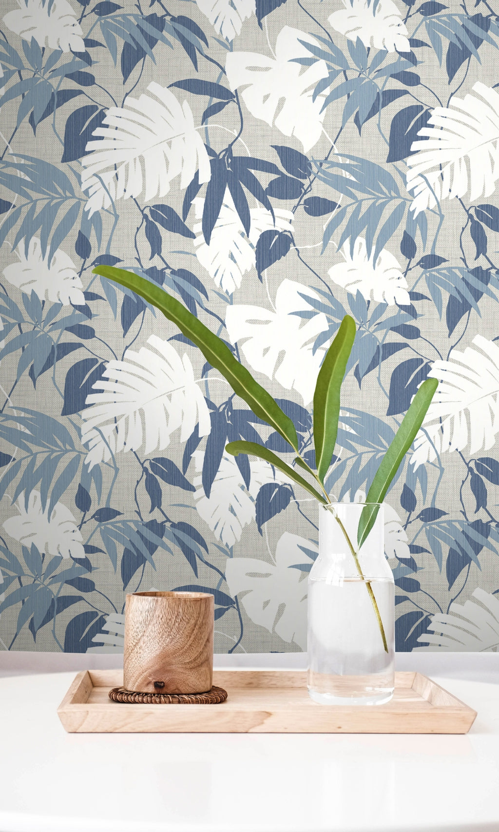 River Blues Printed Palm Leaves Botanical Wallpaper R8550