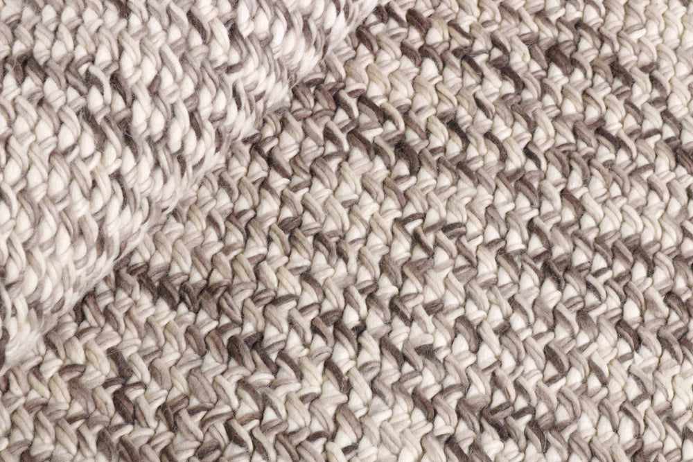 Walls Republic: Hand-Woven Modern Felted Wool Rugs from India140 cm x 200 cm