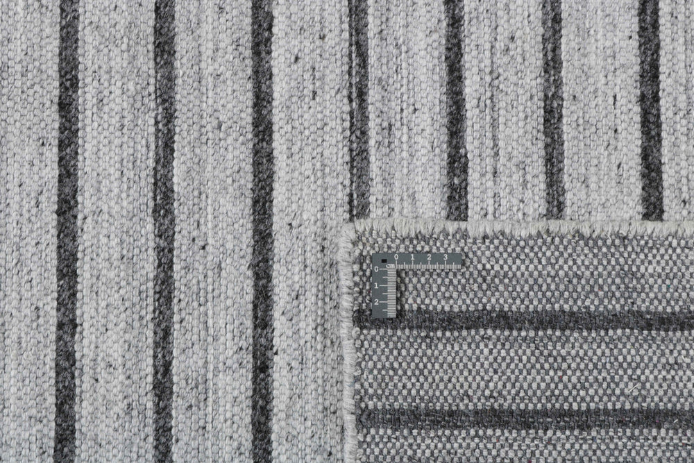 Walls Republic: Sophisticated Viscose Rugs Collection - Modern Elegance from India140 cm x 200 cm