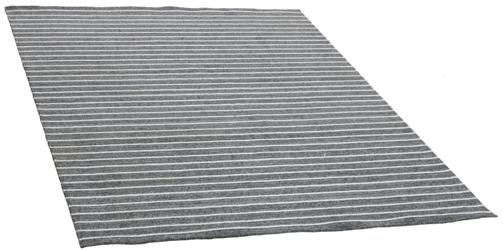 Walls Republic: Sophisticated Viscose Rugs Collection - Modern Elegance from India140 cm x 200 cm