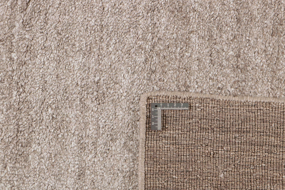 Plain Dust Collection Handwoven Viscose Rugs with Shiny Elegance | Walls Republic