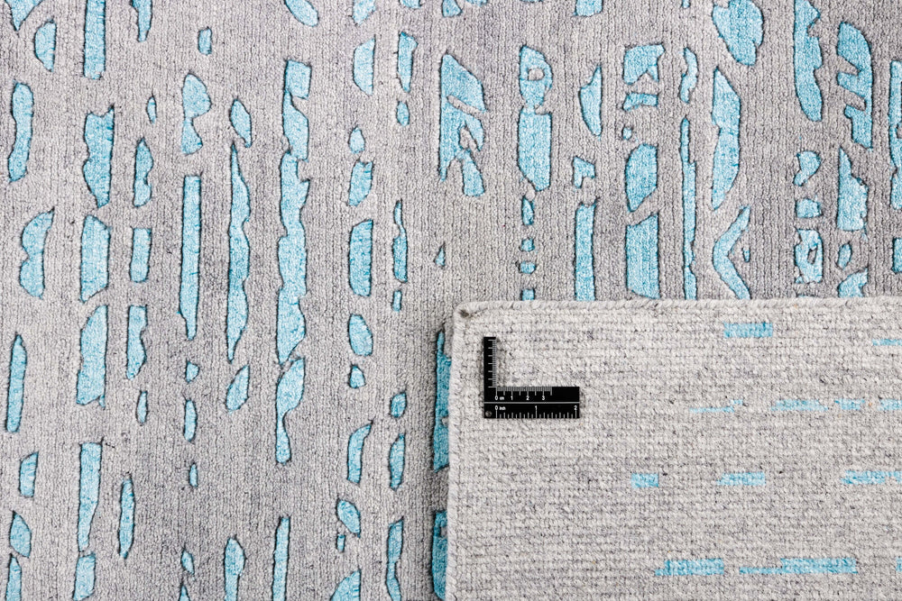 Shangri-La Collection: Hand-Knotted Rugs with Patterns Inspired by the Kunlun Mountains | Walls Republic