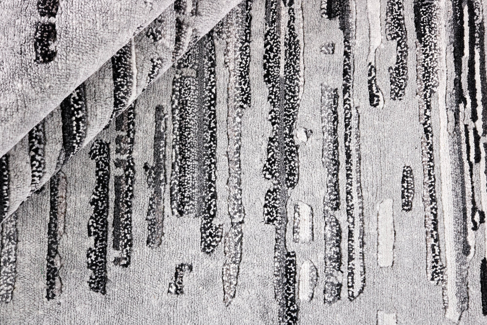 Shangri-La Collection: Hand-Knotted Rugs with Patterns Inspired by the Kunlun Mountains60 cm x 90 cm