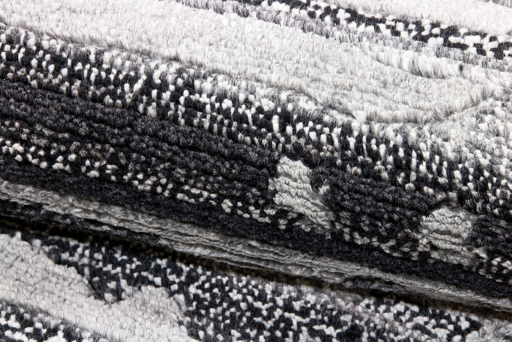Shangri-La Collection: Hand-Knotted Rugs with Patterns Inspired by the Kunlun Mountains60 cm x 90 cm