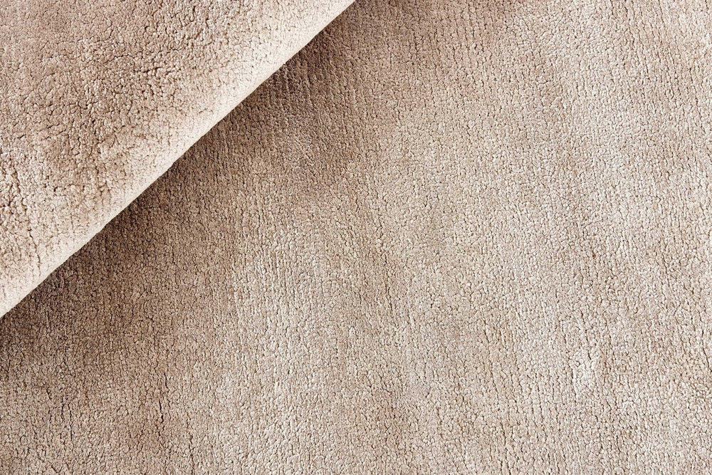 Northern Light Round Collection: Hand-Knotted Scandinavian Design Rugs in Luxurious Viscose150 cm x 150 cm