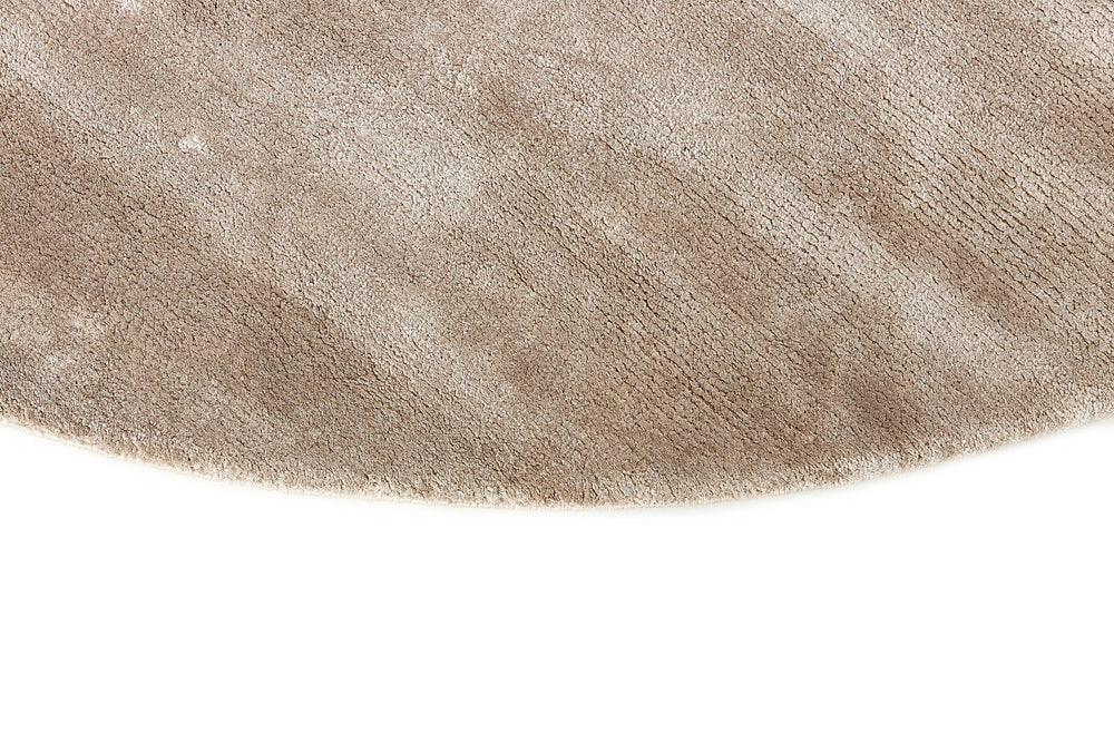 Northern Light Round Collection: Hand-Knotted Scandinavian Design Rugs in Luxurious Viscose150 cm x 150 cm