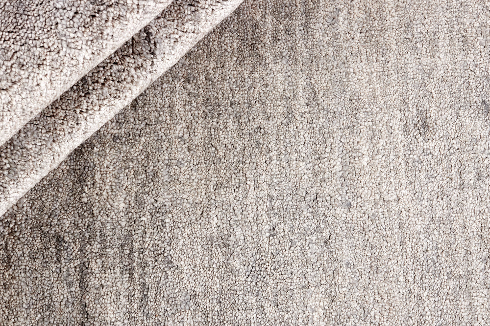 Walls Republic Plain Dust Collection ‚àö√™ Handwoven Viscose Rugs with Shiny Elegance150 cm x 150 cm