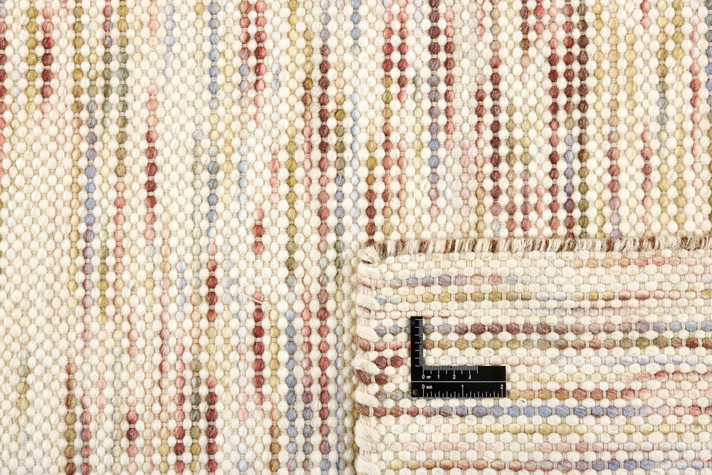 Nordic Touch Collection - Artisanal Wool Rugs with Unique Texture60 cm x 90 cm