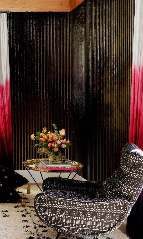 Metallic Gold Stripe Wallpaper Mural M1031