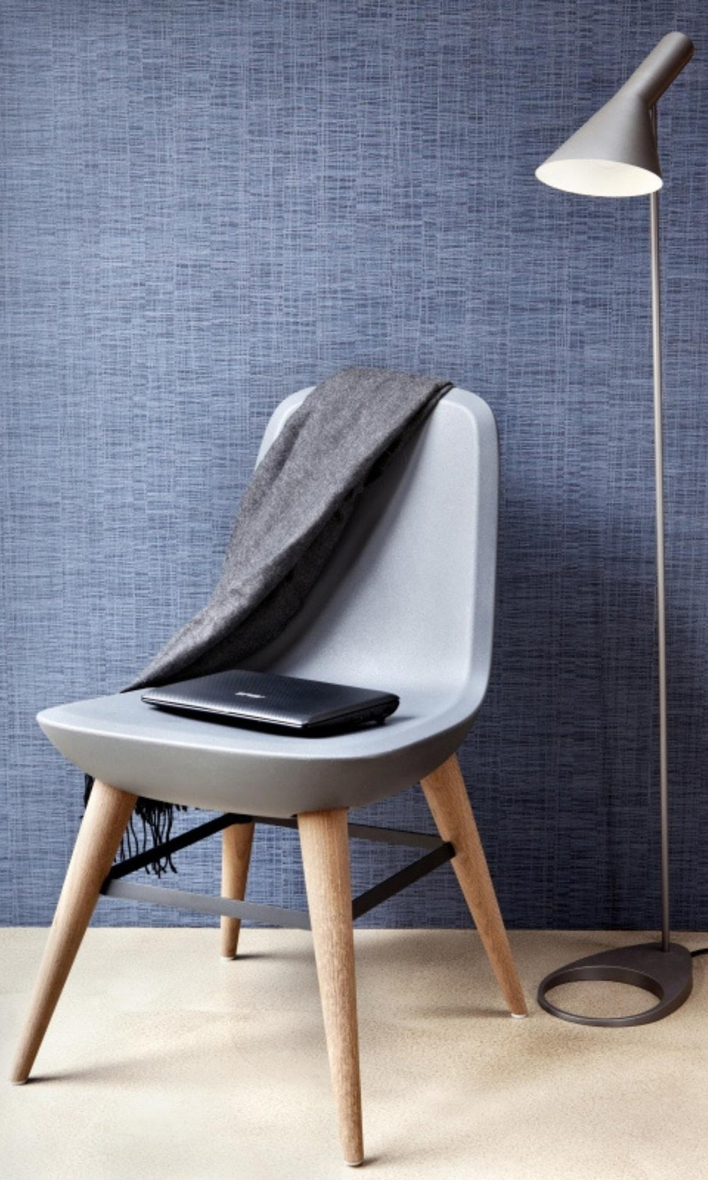 Classic Blue Textured Linear Wallpaper SR1173